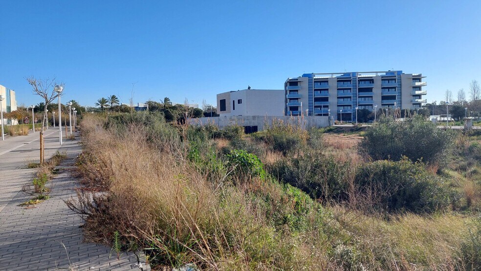 Barenys portefeuille de 3 biens à vendre sur LoopNet.fr - Photo de l’immeuble – Image 1 sur 3