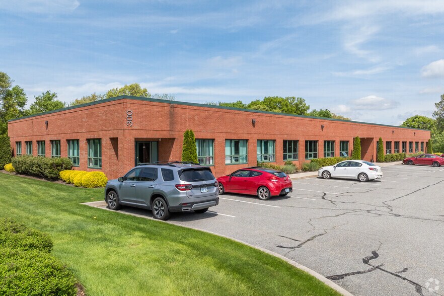 24 Albion Rd, Lincoln, RI à louer - Photo de l’immeuble – Image 3 sur 7