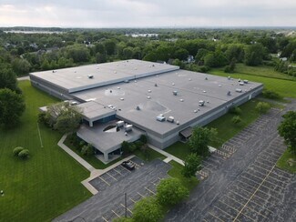 Plus de détails pour 100 Centre Dr, Orchard Park, NY - Industriel/Logistique à louer