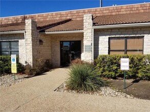 4501 Spicewood Springs Rd, Austin, TX à louer Photo intérieure– Image 2 sur 29