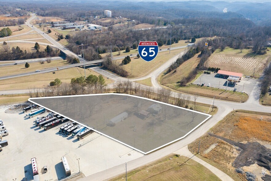 2135 Ted Dorris Rd, Goodlettsville, TN à vendre - Photo de l’immeuble – Image 3 sur 9
