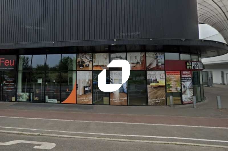 Local commercial dans Chambourcy à louer - Photo de l’immeuble – Image 1 sur 4