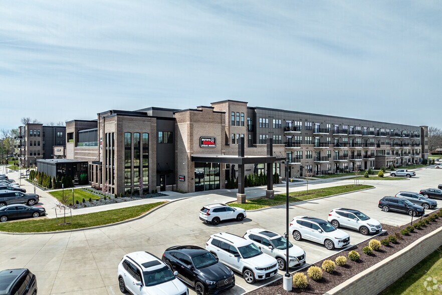 950 Jordan Creek Pky, West Des Moines, IA à louer - Photo principale – Image 1 sur 18