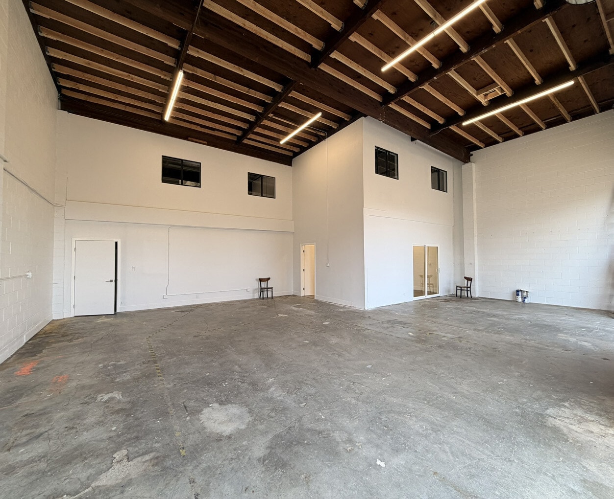 3113 Middlefield Rd, Redwood City, CA à louer Photo intérieure– Image 1 sur 5