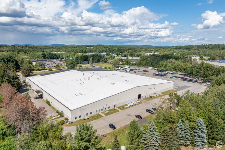 100 Hartwell St, West Boylston, MA à louer - Photo de l’immeuble – Image 2 sur 5