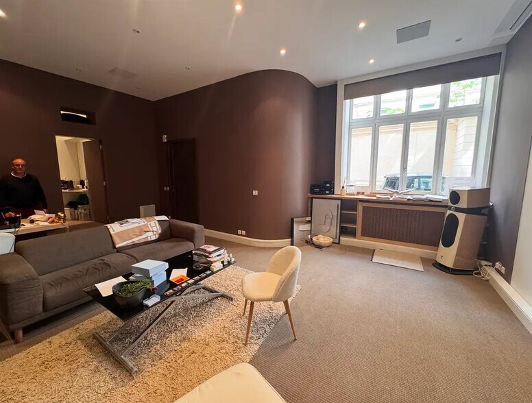 Bureau dans Paris à louer - Photo de l’immeuble – Image 3 sur 8