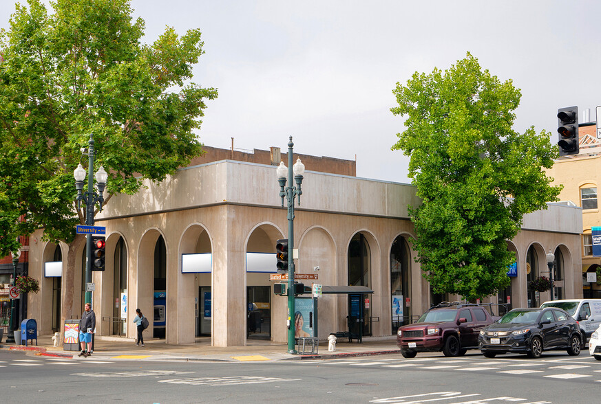 2000 Shattuck Ave, Berkeley, CA à louer - Photo de l’immeuble – Image 2 sur 8