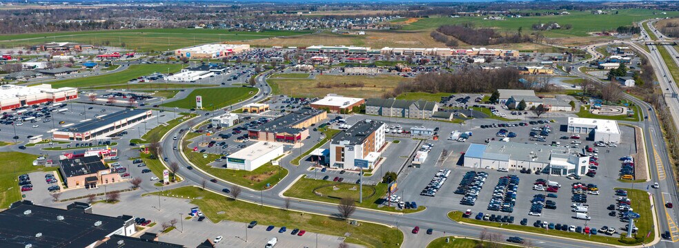 Gateway Ave, Chambersburg, PA à vendre - Aérien – Image 2 sur 8