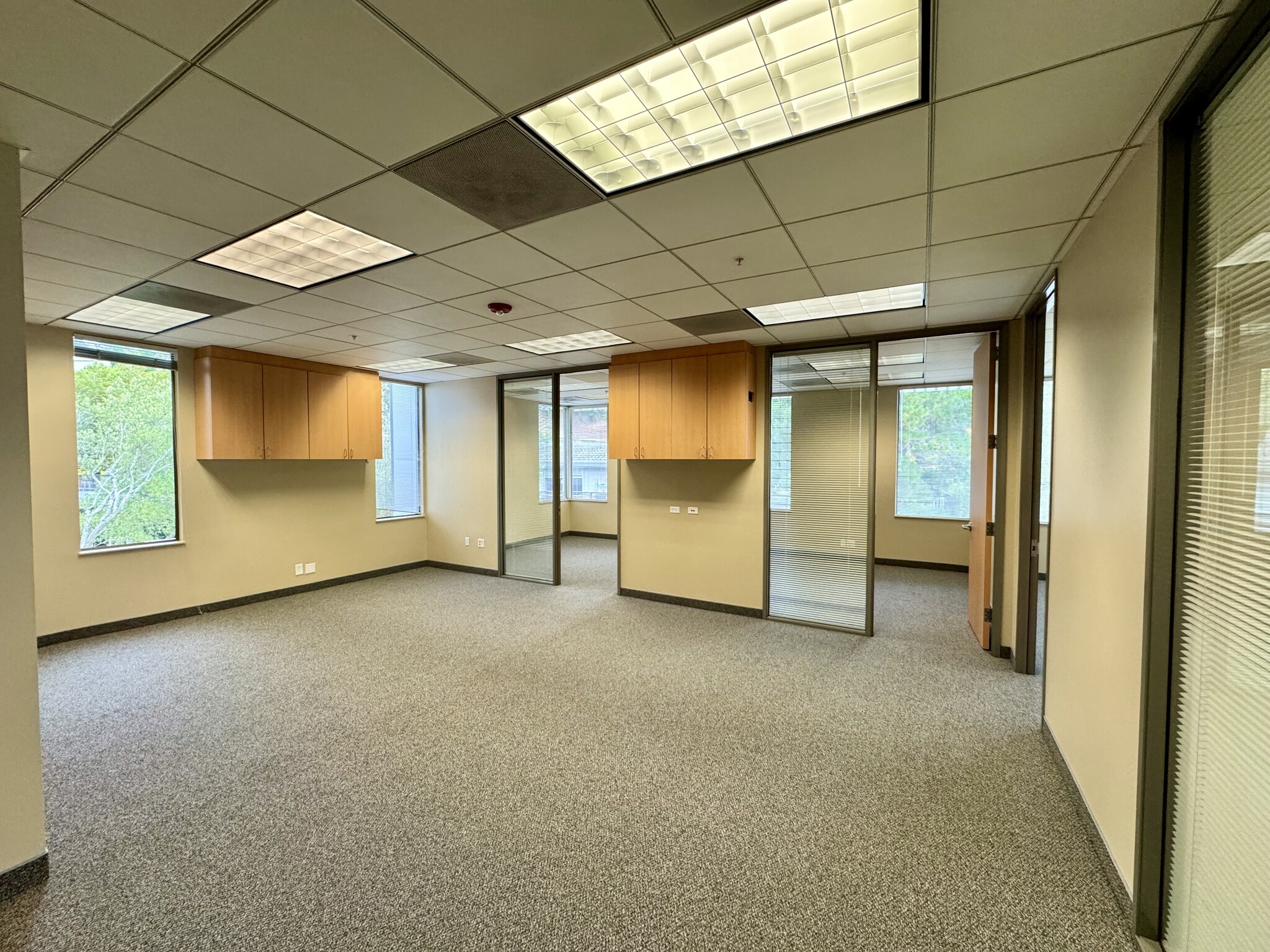 3190 Clearview Way, San Mateo, CA à louer Photo intérieure– Image 1 sur 6