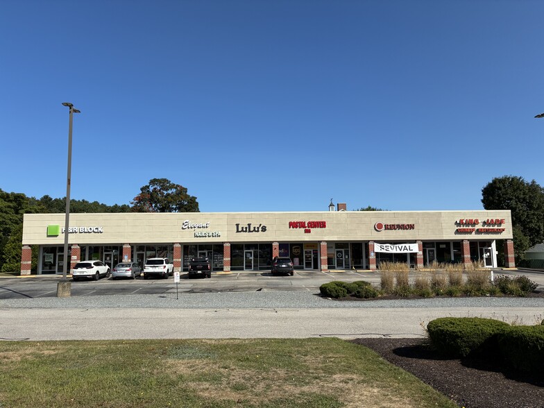 1215-1225 Providence Rd, Whitinsville, MA à louer - Photo de l’immeuble – Image 1 sur 9