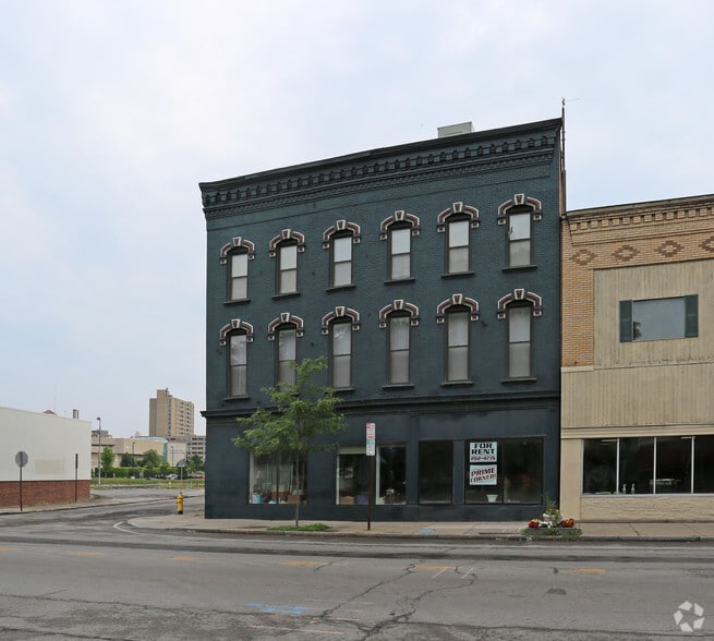 182-184 Monroe Ave, Rochester, NY à vendre - Photo de l’immeuble – Image 2 sur 8
