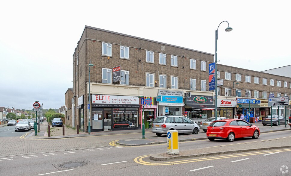 108-112A Shenley Rd, Borehamwood à louer - Photo principale – Image 1 sur 1