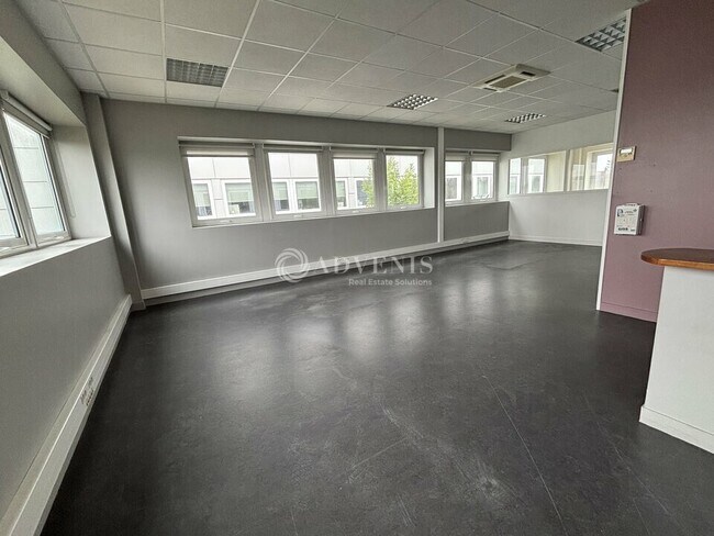Plus de détails pour Bureau à vendre