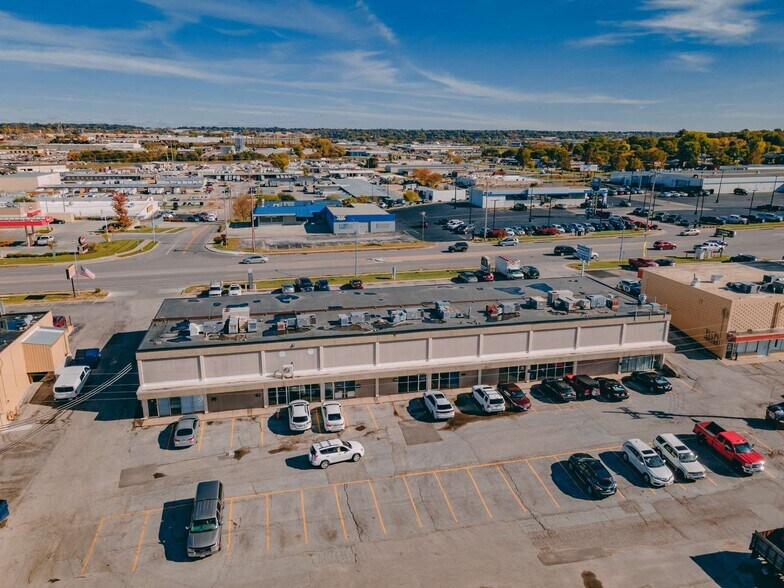 4442-4472 S 84th St, Omaha, NE à louer - Photo de l’immeuble – Image 2 sur 7