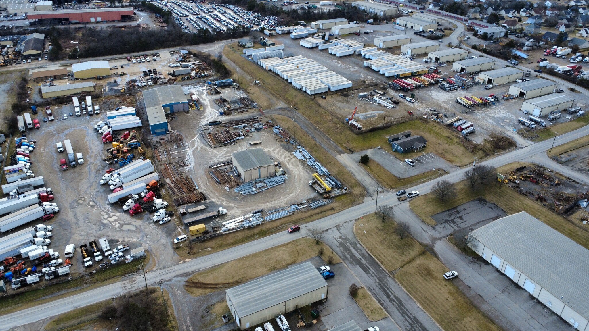 378-382 Sandhill Rd, La Vergne, TN à louer Photo de l’immeuble– Image 1 sur 6