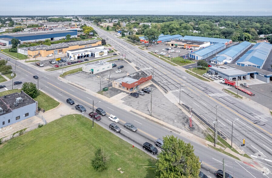 24001 Groesbeck Hwy, Warren, MI à vendre - Aérien – Image 3 sur 29