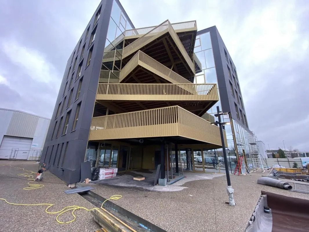 Bureau dans Saint-Étienne à louer Photo de l’immeuble– Image 1 sur 6