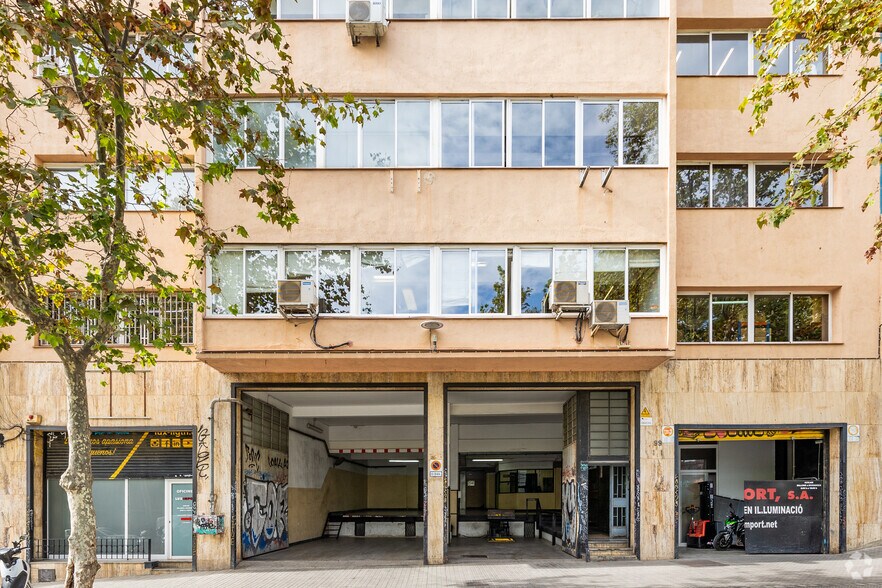 Bureau dans Barcelone, Barcelona à louer - Photo de l’immeuble – Image 2 sur 3