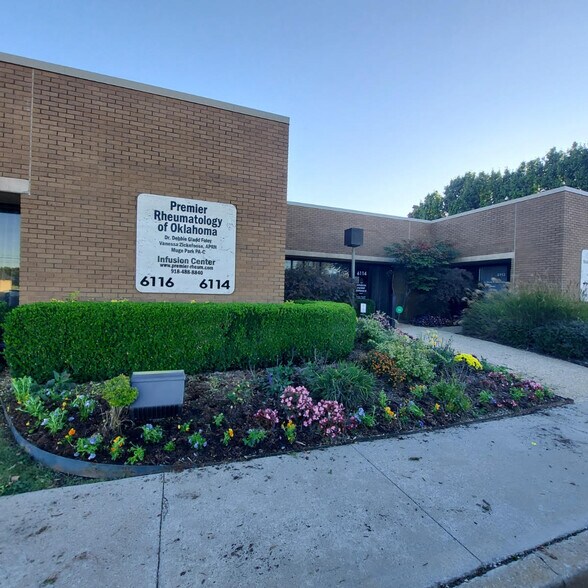 6114-6116 E 61st St, Tulsa, OK à vendre - Photo de l’immeuble – Image 3 sur 6