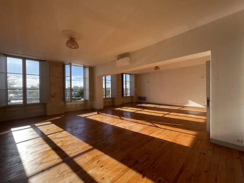 Bureau dans Bordeaux à louer Photo de l’immeuble– Image 1 sur 6