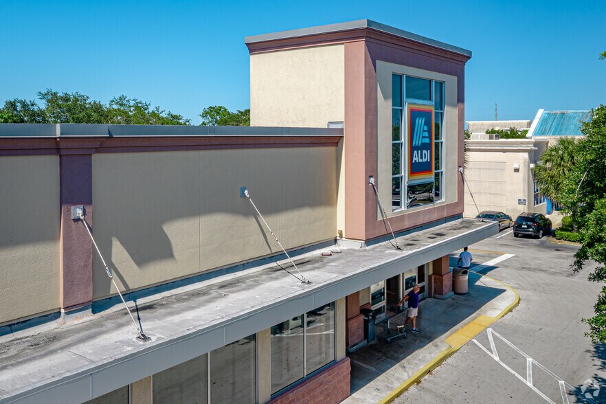 3825-3869 W Hillsboro Blvd, Deerfield Beach, FL à louer - Photo principale – Image 1 sur 20