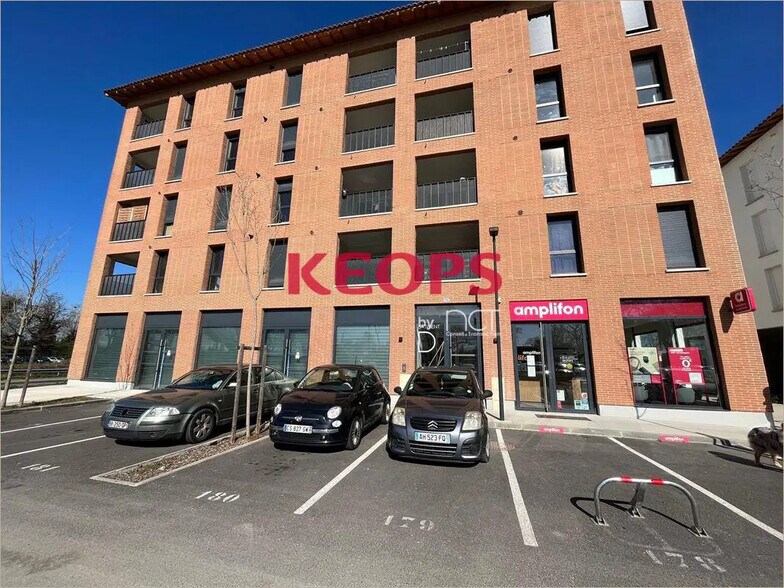 Local commercial dans Saint-Jory à vendre - Photo de l’immeuble – Image 3 sur 4