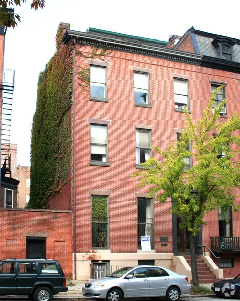 16 W Madison St, Baltimore, MD à louer - Photo de l’immeuble – Image 2 sur 5