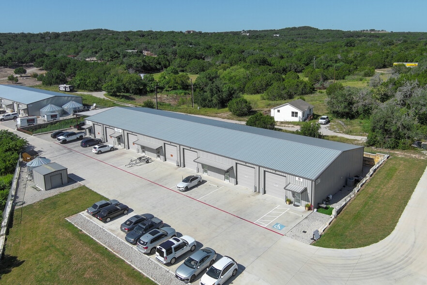 Spicewood Business Park portefeuille de 3 biens à vendre sur LoopNet.fr - Aérien – Image 2 sur 8