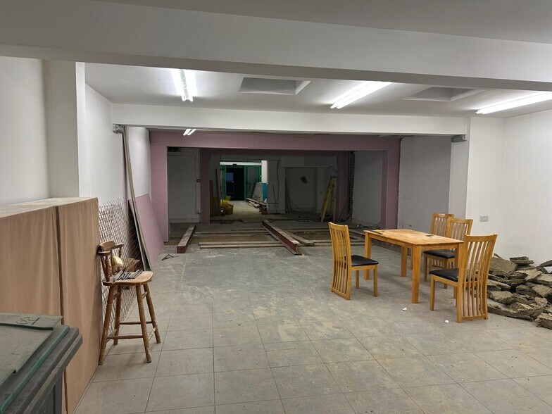 66 Turnpike Ln, Londres à louer - Photo de l’immeuble – Image 2 sur 3