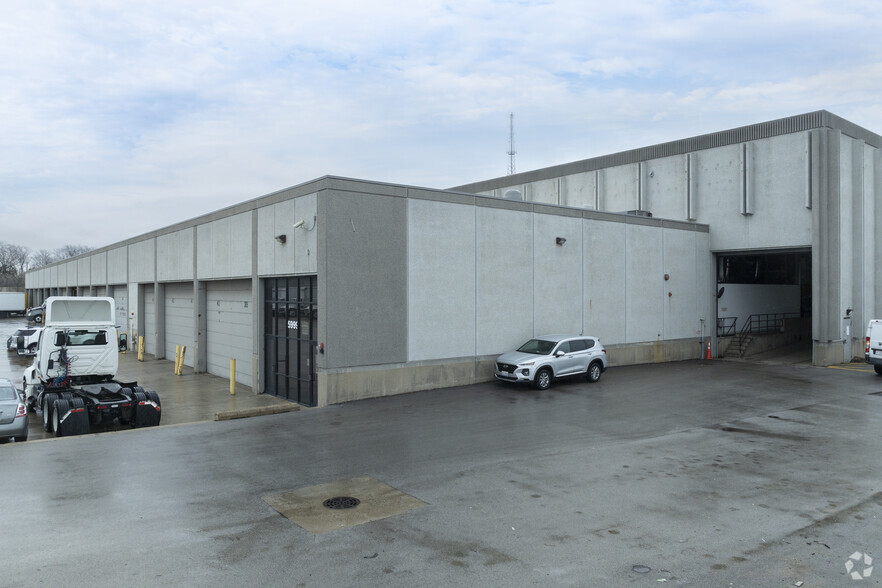 5999 Butterfield Rd, Hillside, IL à louer - Photo de l’immeuble – Image 3 sur 10