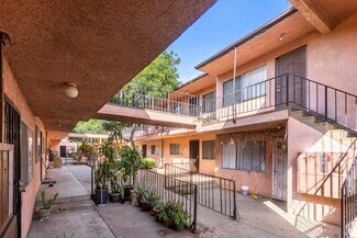 Plus de détails pour 12661 Pierce St, Pacoima, CA - Logement à vendre