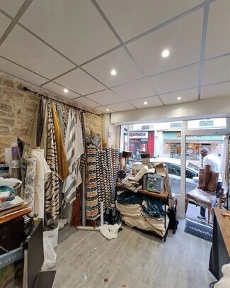 Plus de détails pour Local commercial à louer