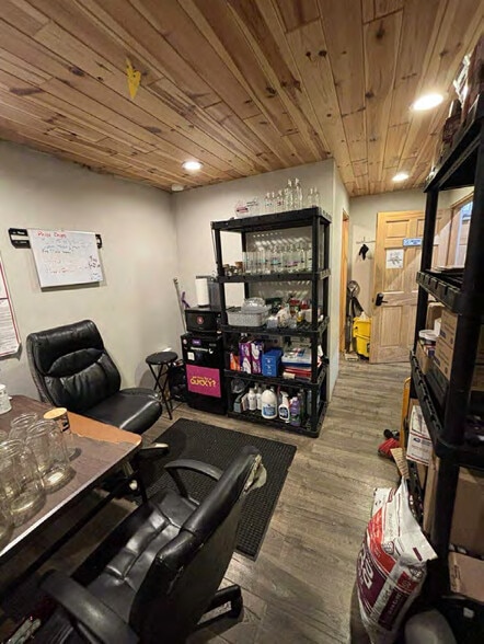 3141 Page Ave, Jackson, MI à vendre - Photo intérieure – Image 3 sur 15