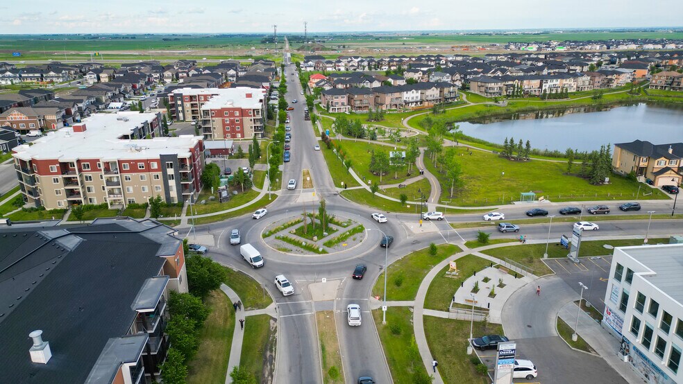 7171 80 Av NE, Calgary, AB à louer - Aérien – Image 2 sur 24