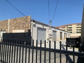 11020-11040 Mercantile Ave, Stanton, CA à louer Photo de l’immeuble– Image 2 sur 4