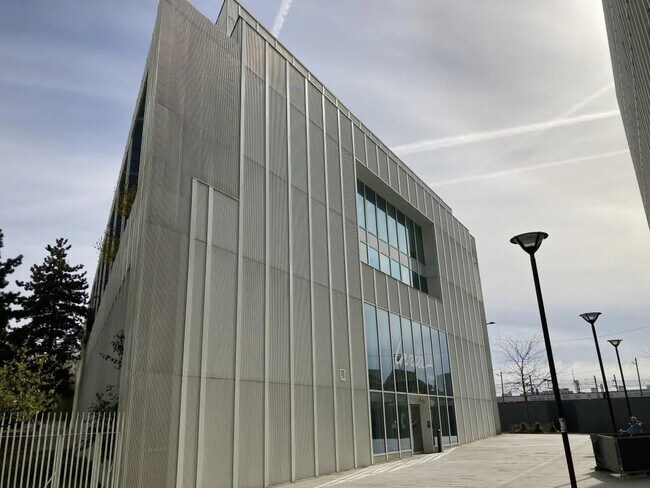 Plus de détails pour 43 Rue Du Charolais, Paris - Bureau à louer