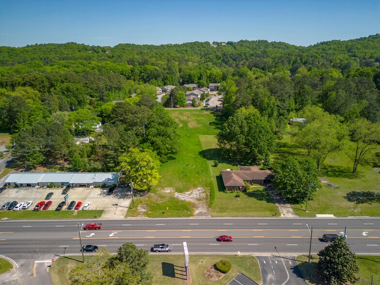 3008 Rainbow Drive, Rainbow City, AL à vendre - Photo principale – Image 1 sur 22