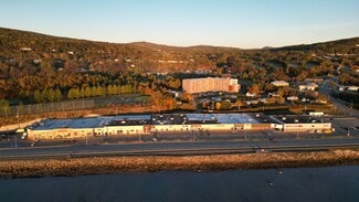 Plus de détails pour 153-375 Boul De Comporté, La Malbaie, QC - Local commercial à louer
