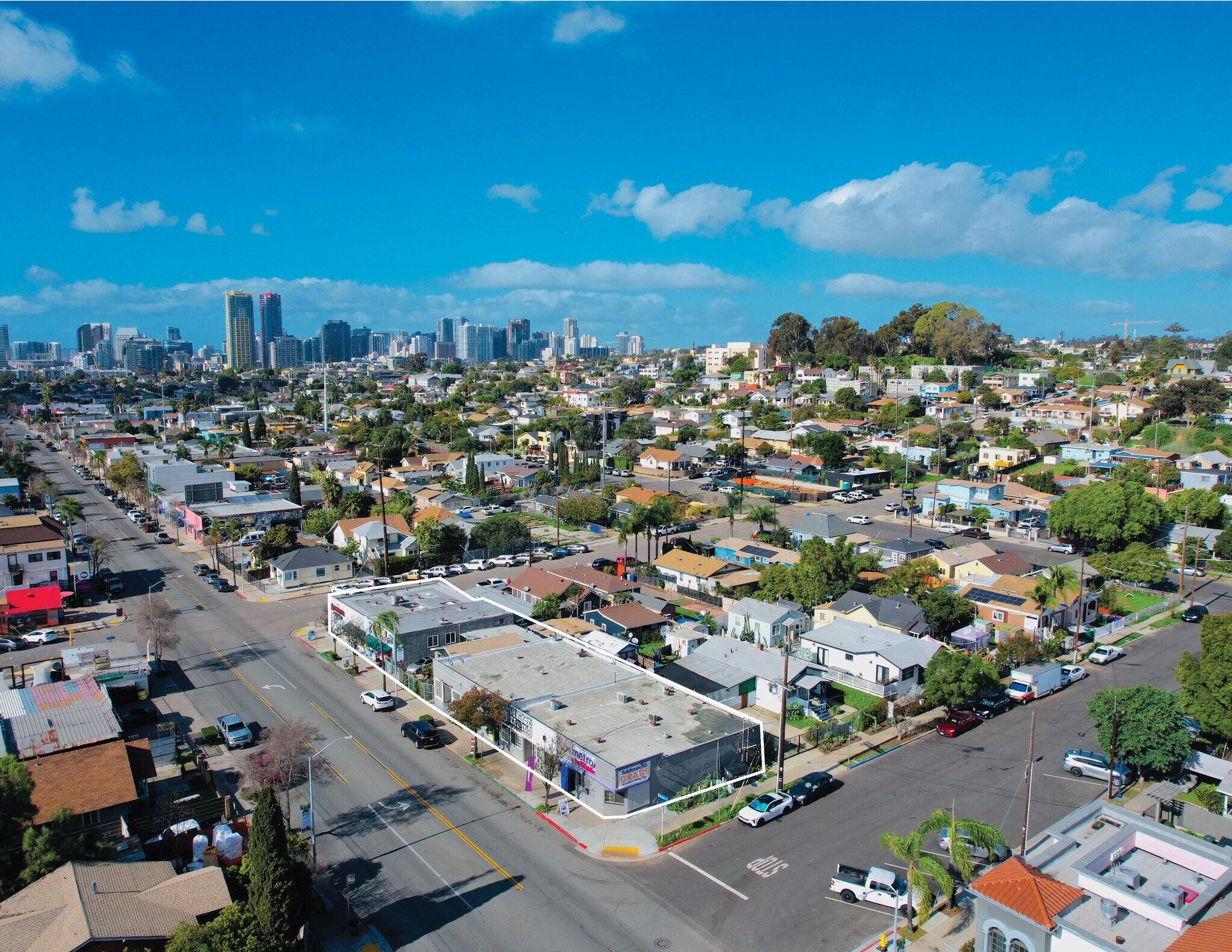 2730-2752 Imperial Avenue portefeuille de 2 biens à vendre sur LoopNet.fr Photo principale– Image 1 sur 5