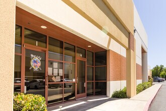 871 Cotting Ct, Vacaville, CA à louer Photo intérieure– Image 2 sur 24