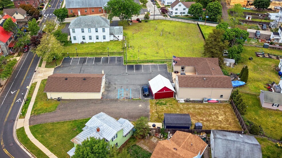 121 Main St, Vincentown, NJ à vendre - Photo de l’immeuble – Image 3 sur 47