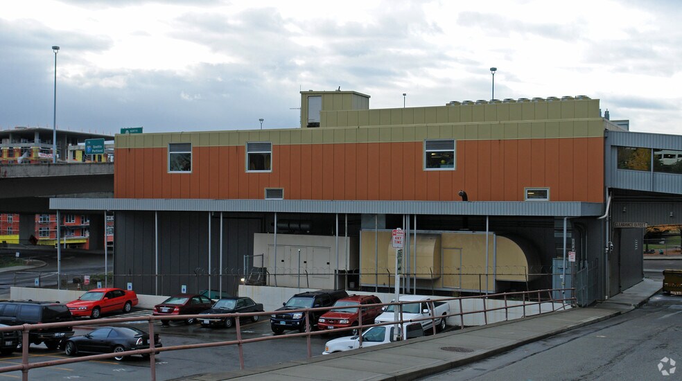 1441 Court A, Tacoma, WA à louer - Photo de l’immeuble – Image 2 sur 6