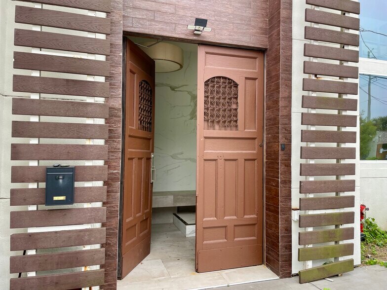 3335 W Lamar St, Houston, TX à louer - Photo de l’immeuble – Image 3 sur 29