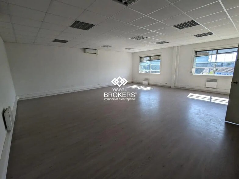 180 Avenue Du Maréchal Leclerc, Bègles à louer - Photo de l’immeuble – Image 1 sur 2