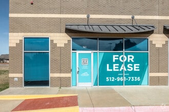 5501 Gordon Smith Dr, Rowlett, TX à louer Photo de l’immeuble– Image 1 sur 13