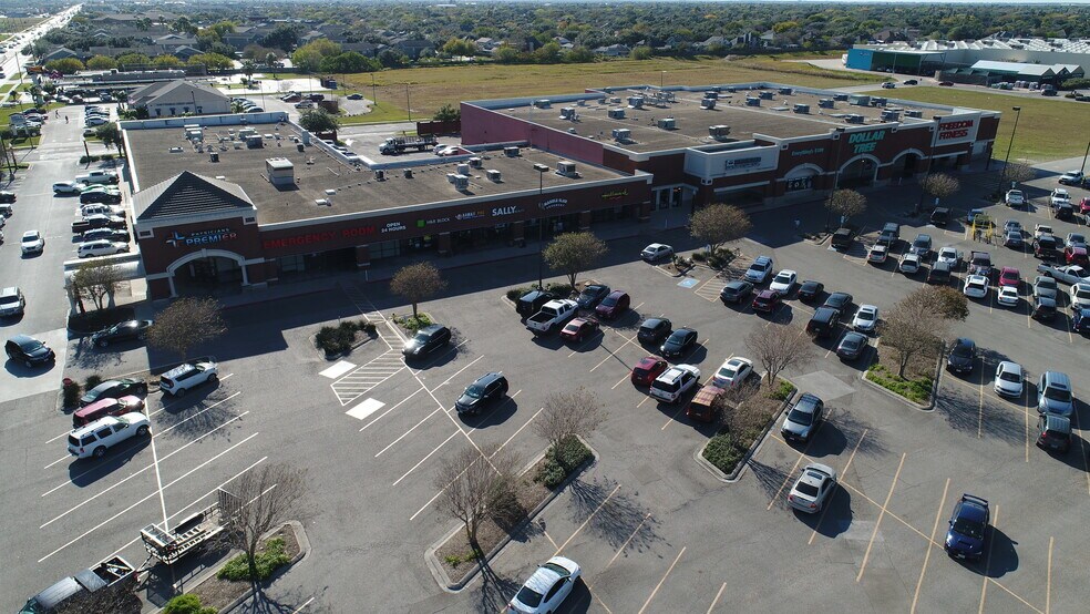 5521 Saratoga Blvd, Corpus Christi, TX à louer - Photo de l’immeuble – Image 2 sur 4