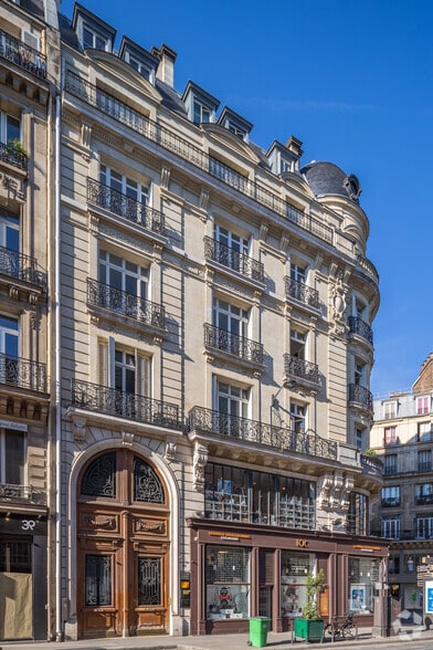 41 Rue Etienne Marcel, Paris à louer - Photo de l’immeuble – Image 3 sur 9