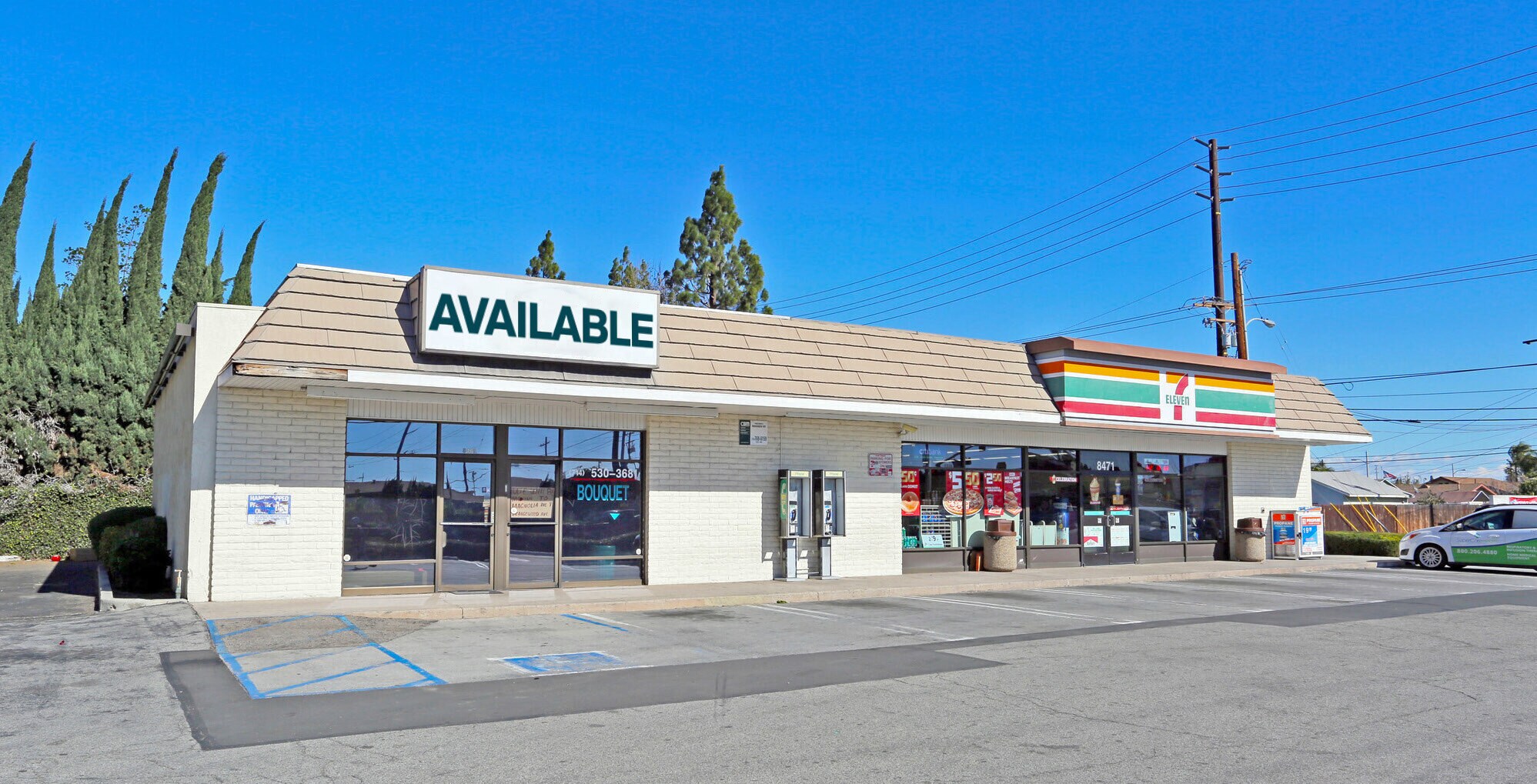 8469 Chapman Ave, Garden Grove, CA à louer Photo de l’immeuble– Image 1 sur 1