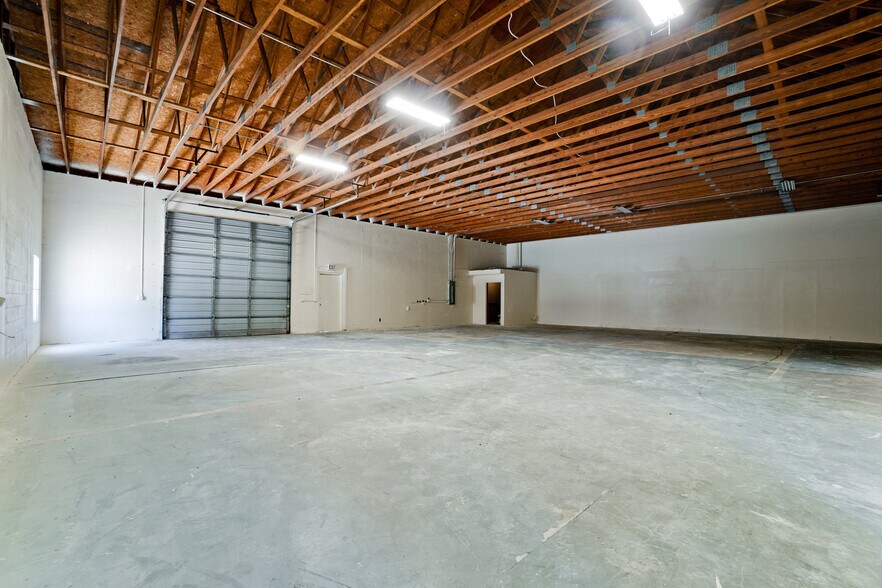 722 17th St E, Palmetto, FL à louer - Photo de l’immeuble – Image 2 sur 15