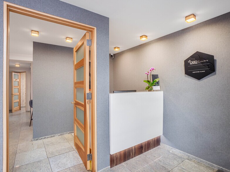 1025 Fifth Ave, New York, NY à vendre - Photo intérieure – Image 1 sur 11